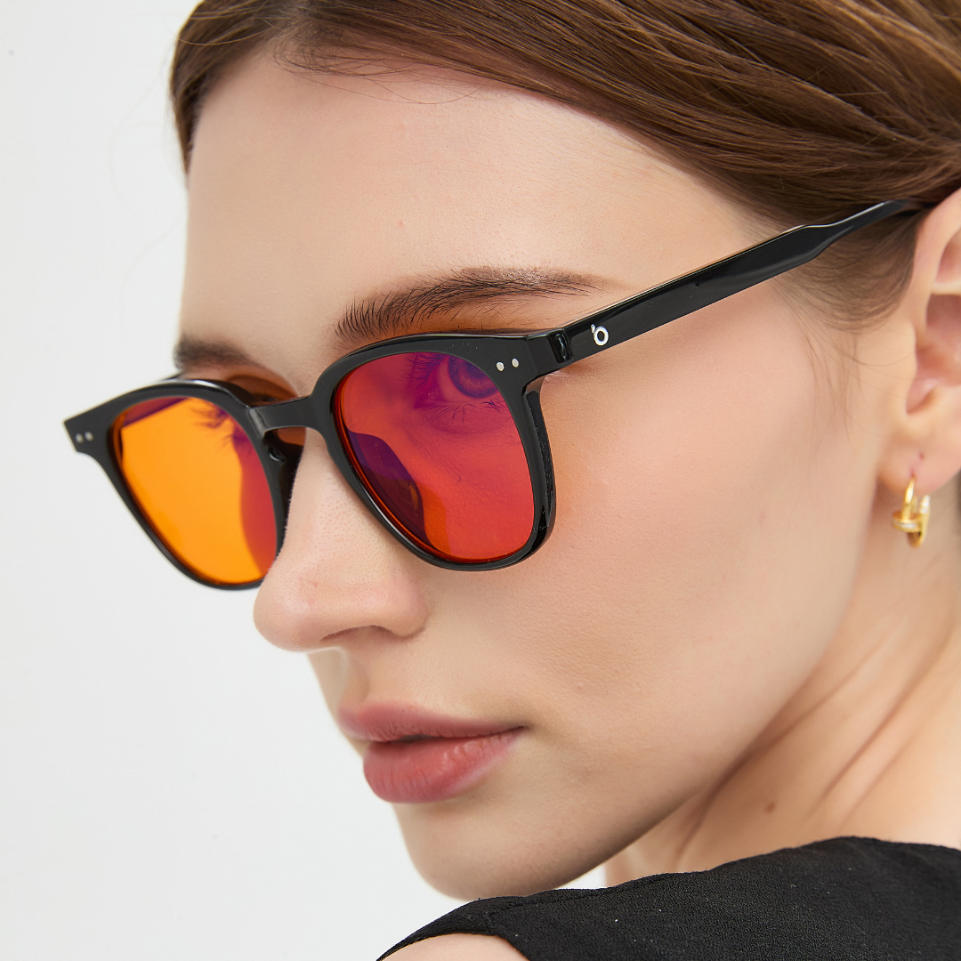 Newton – Focus Glasses · Daytime Protection